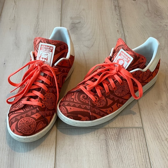 Adidas Disney Moana Red Graphic Stan Smith Sneakers - Picture 1 of 8